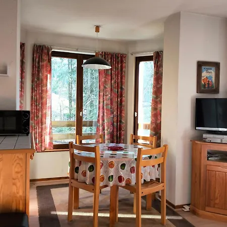 2 Pieces Avec Balcon, Proche Village Et Navettes, Pour 4-6 Personnes - Fr-1-761-37 *